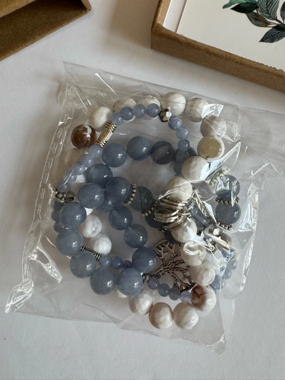 Jardme Handmade Tree of Life Stretch Bracelet Set Blue White Boho Gift Box - Picture 15 of 17